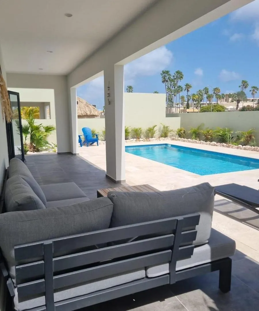 Villa Jasmijn With Pool, Mambo Beach Willemstad