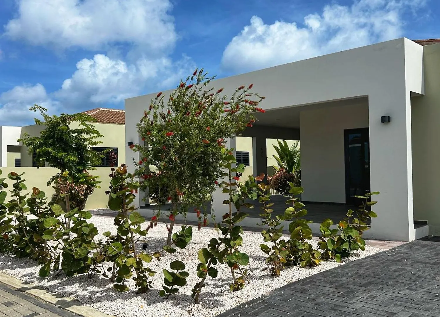 Villa Jasmijn With Pool, Mambo Beach Willemstad